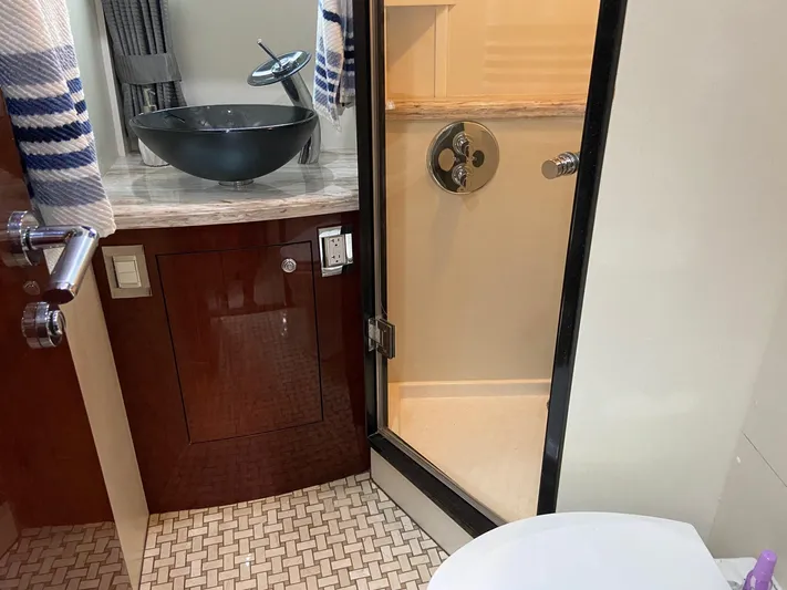 C's The Bay Yacht Photos Pics 