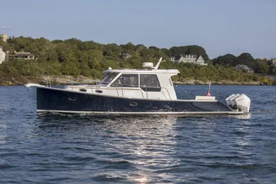 True North 39 Outboard Express
