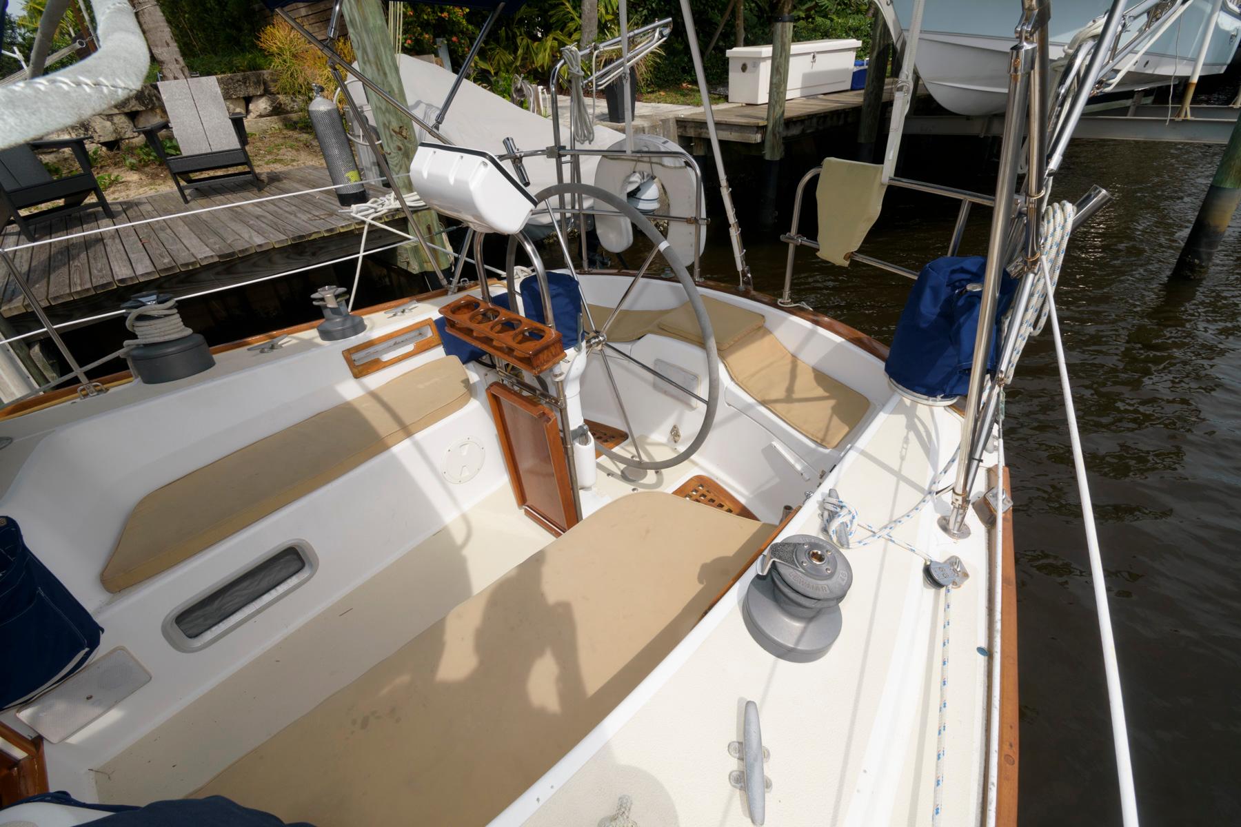 1985 Tartan 40 Cruiser For Sale Yachtworld