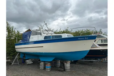 1972 Albin 25