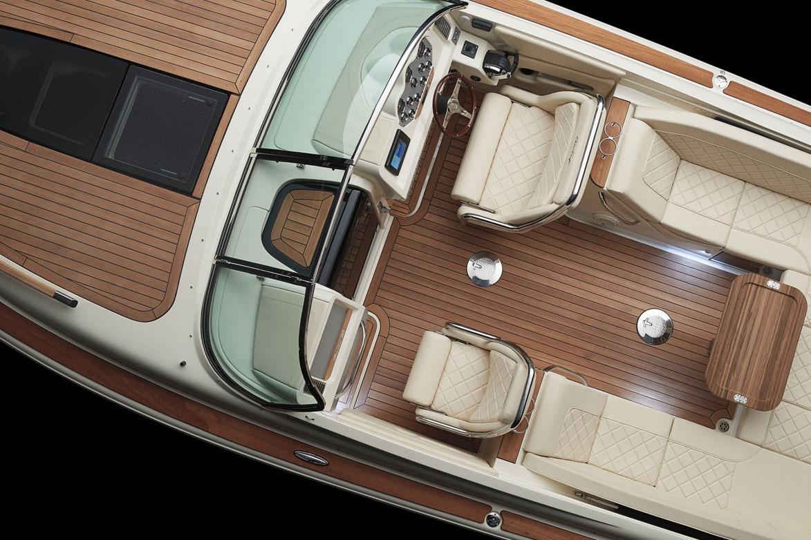 Chris-Craft Corsair 28