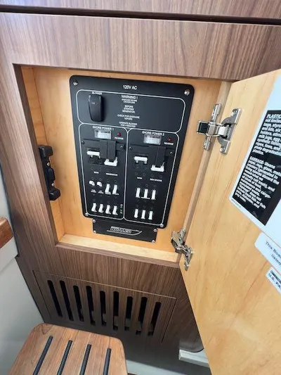  Yacht Photos Pics SYS YACHT SALES/ALEX ROWE