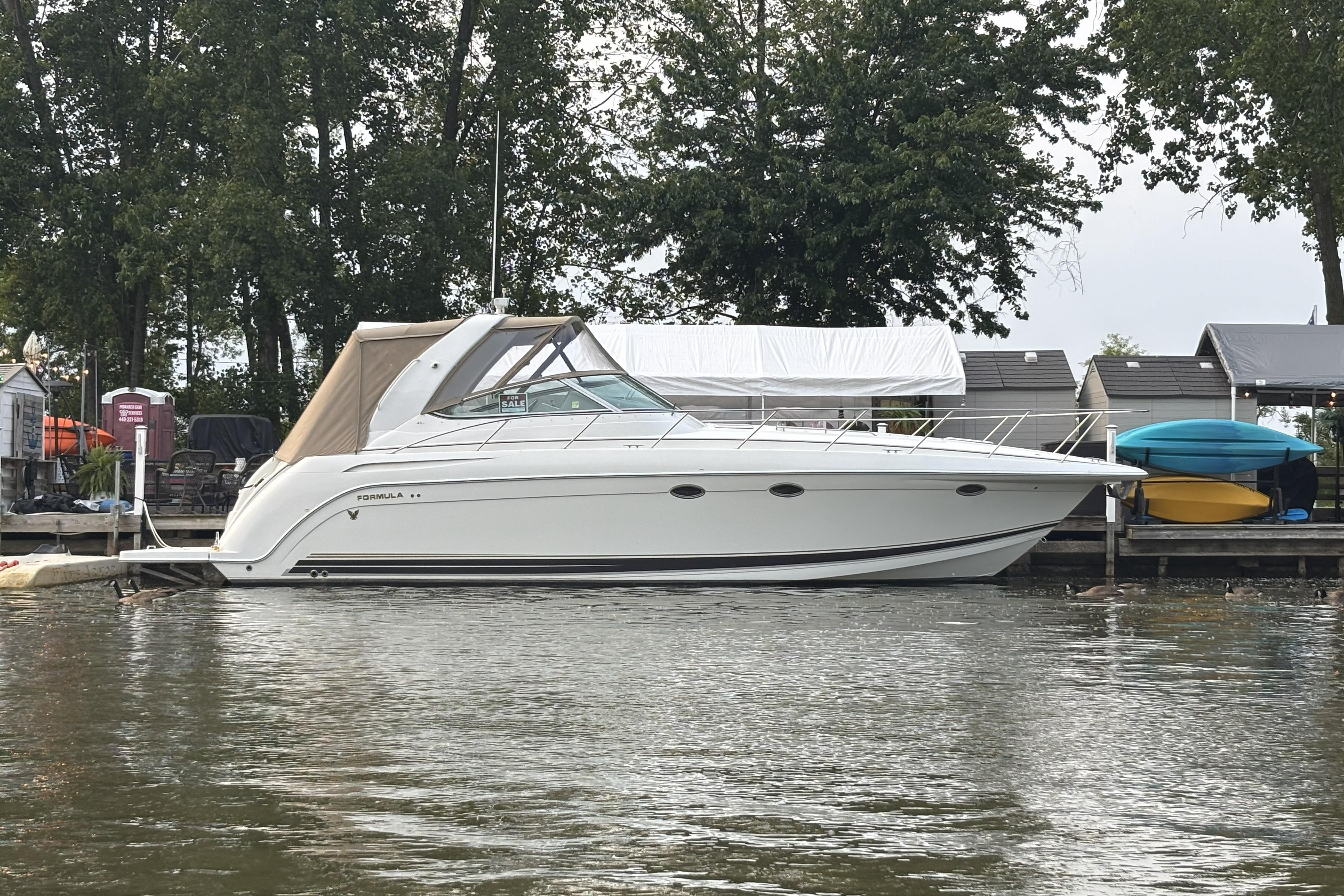 Formula 37 Performance Cruiser