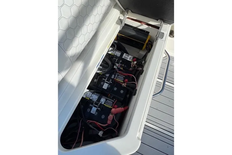 Yacht Photos Pics 2019 Sea Ray SDX 290 Outboard battery compartment with wiring and components.