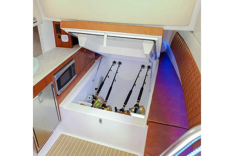  Yacht Photos Pics Manufacturer Provided Image