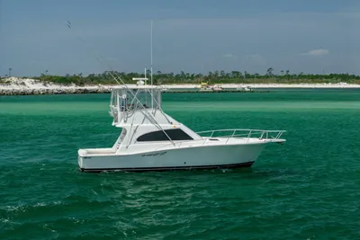 Luhrs 40 Convertible