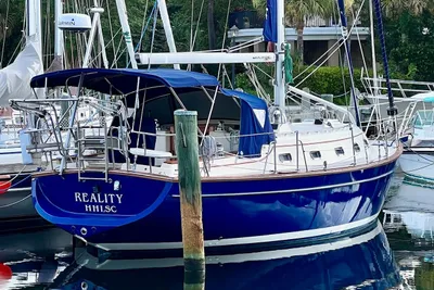 Island Packet 380