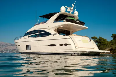 2011 Princess 72 Motor Yacht