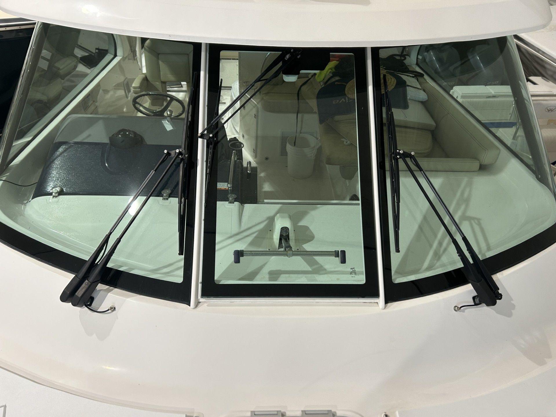 オーシャンズ Pursuit OS 385 Offshore Buyer Information - Kusler Yachts
