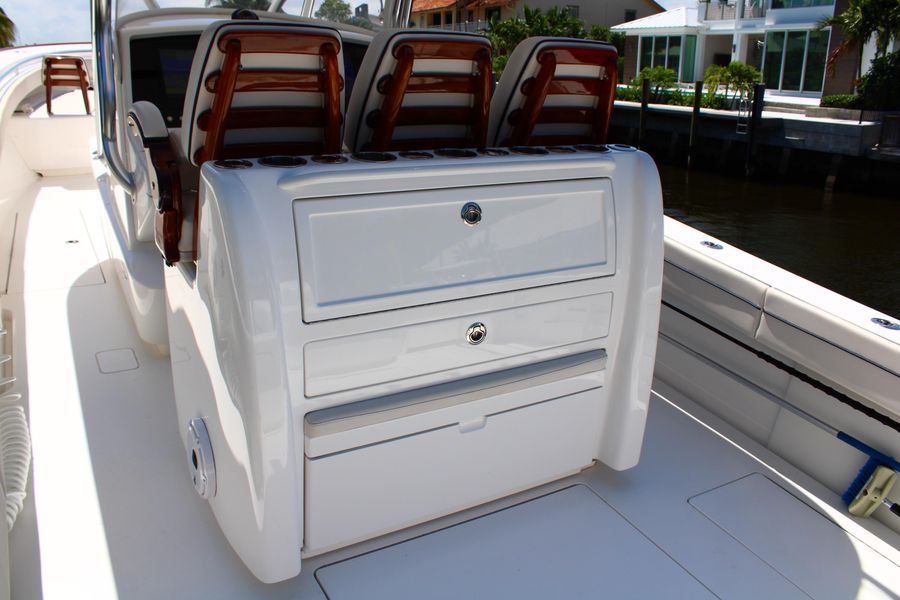 2021 Valhalla Boatworks V-33 Center Console