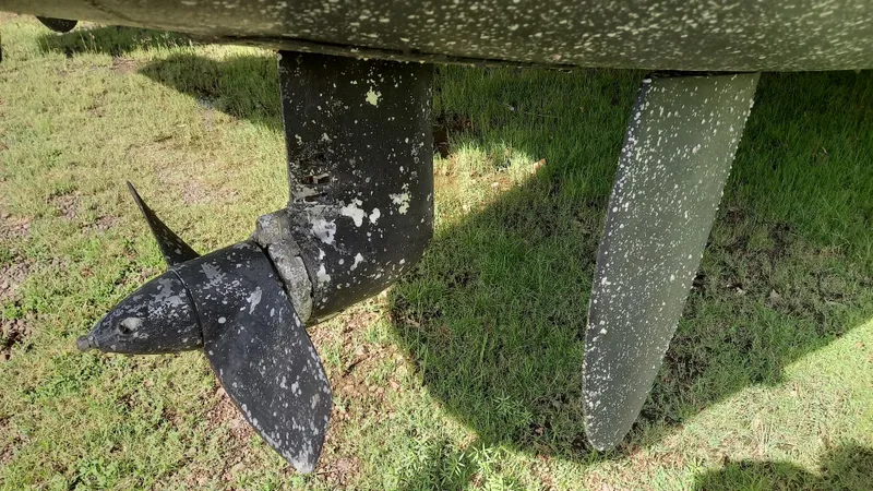 Double Trouble Yacht Photos Pics 