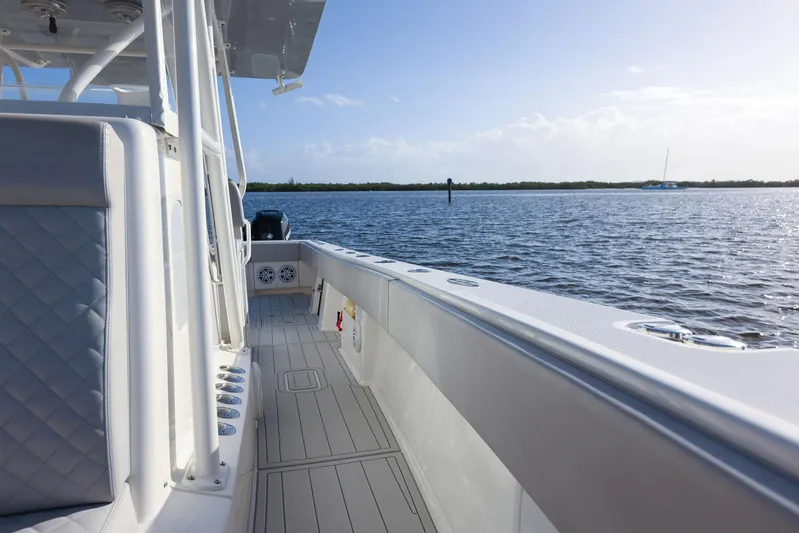 Waymaker Yacht Photos Pics 