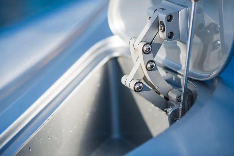 Mercedes Yacht Photos Pics Close-up of 2022 Silver Arrows Marine Arrow 460 GT yacht hinge mechanism.