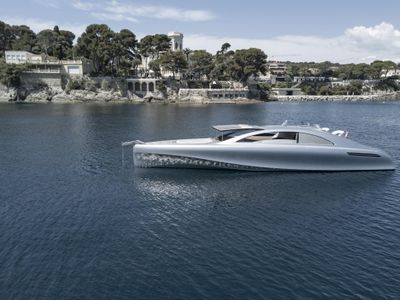 Yacht