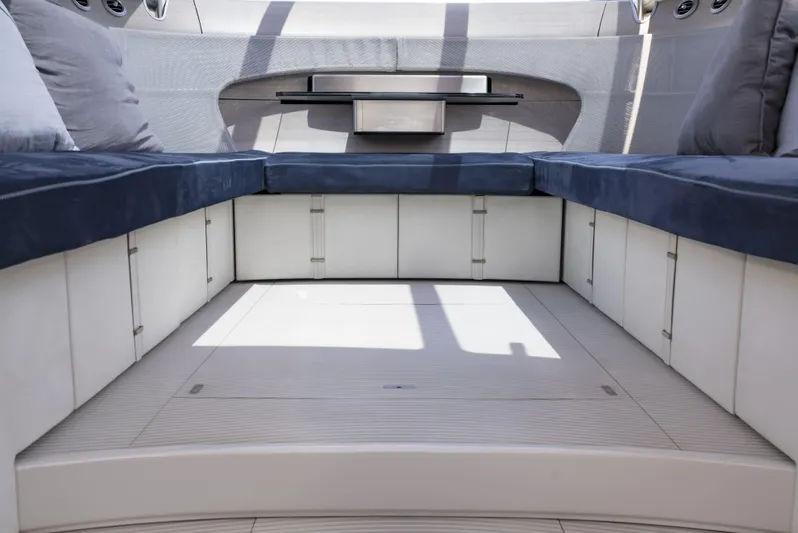 Mercedes Yacht Photos Pics Luxurious interior of 2022 Silver Arrows Marine Arrow 460 GT yacht.