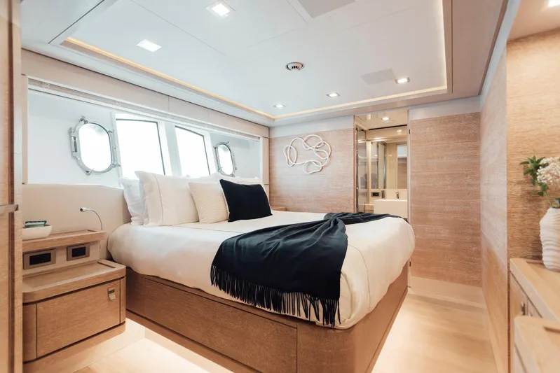 Centurion Yacht Photos Pics Ferretti Custom Line Navetta 33  CENTURION  For Sale