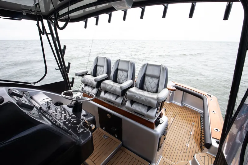 Sea Dweller Yacht Photos Pics 