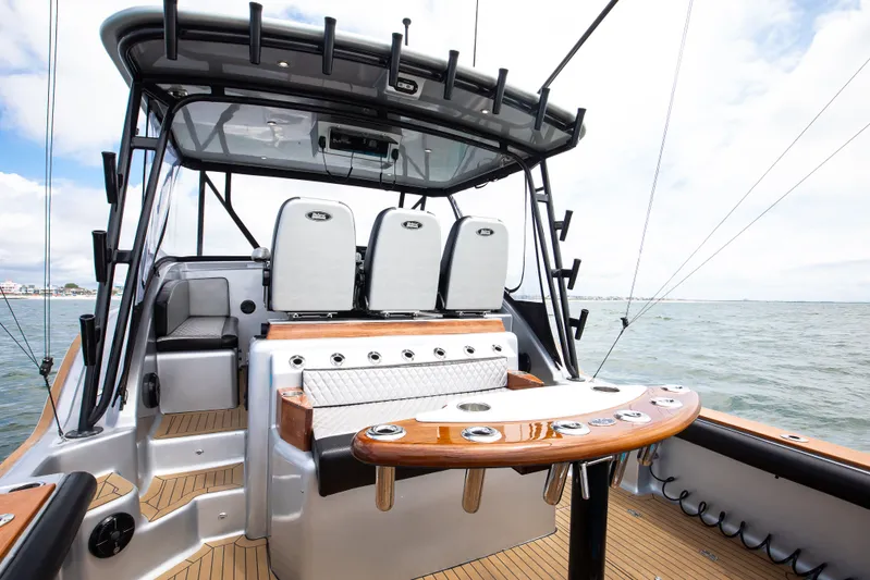 Sea Dweller Yacht Photos Pics 