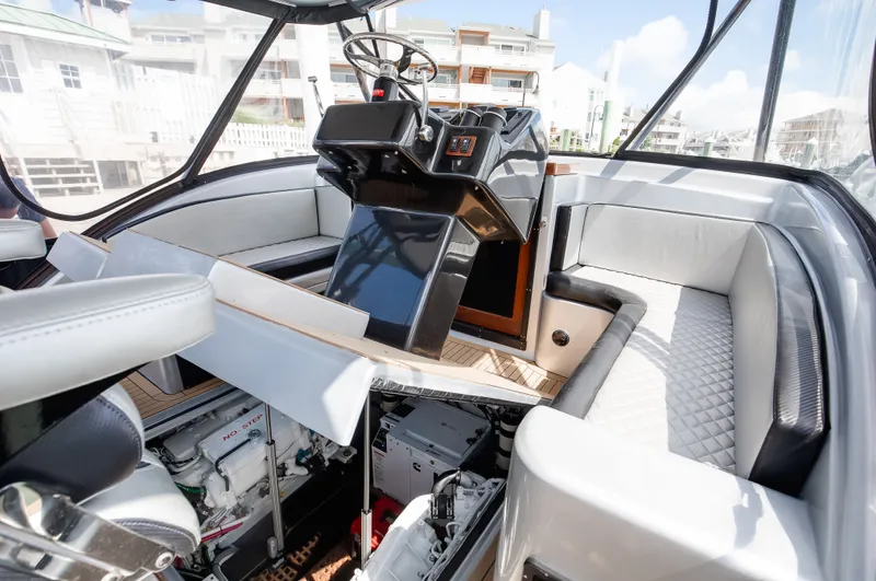 Sea Dweller Yacht Photos Pics 