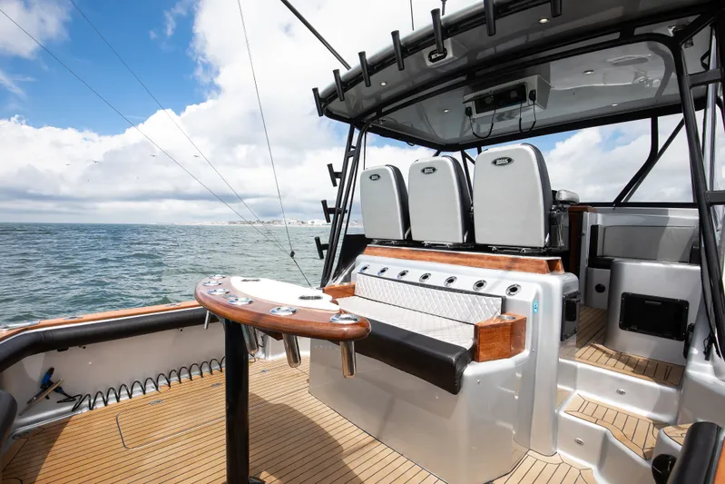 Sea Dweller Yacht Photos Pics 