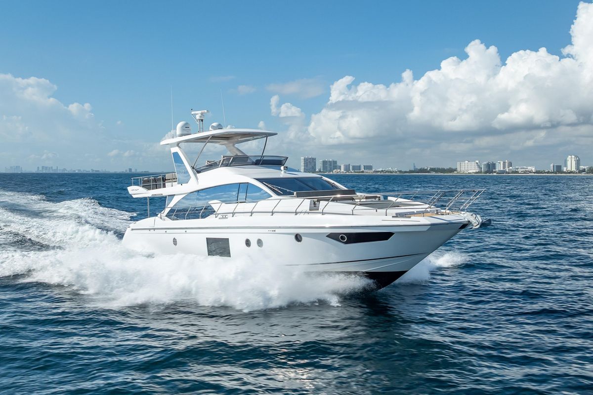 2019 Azimut 66 