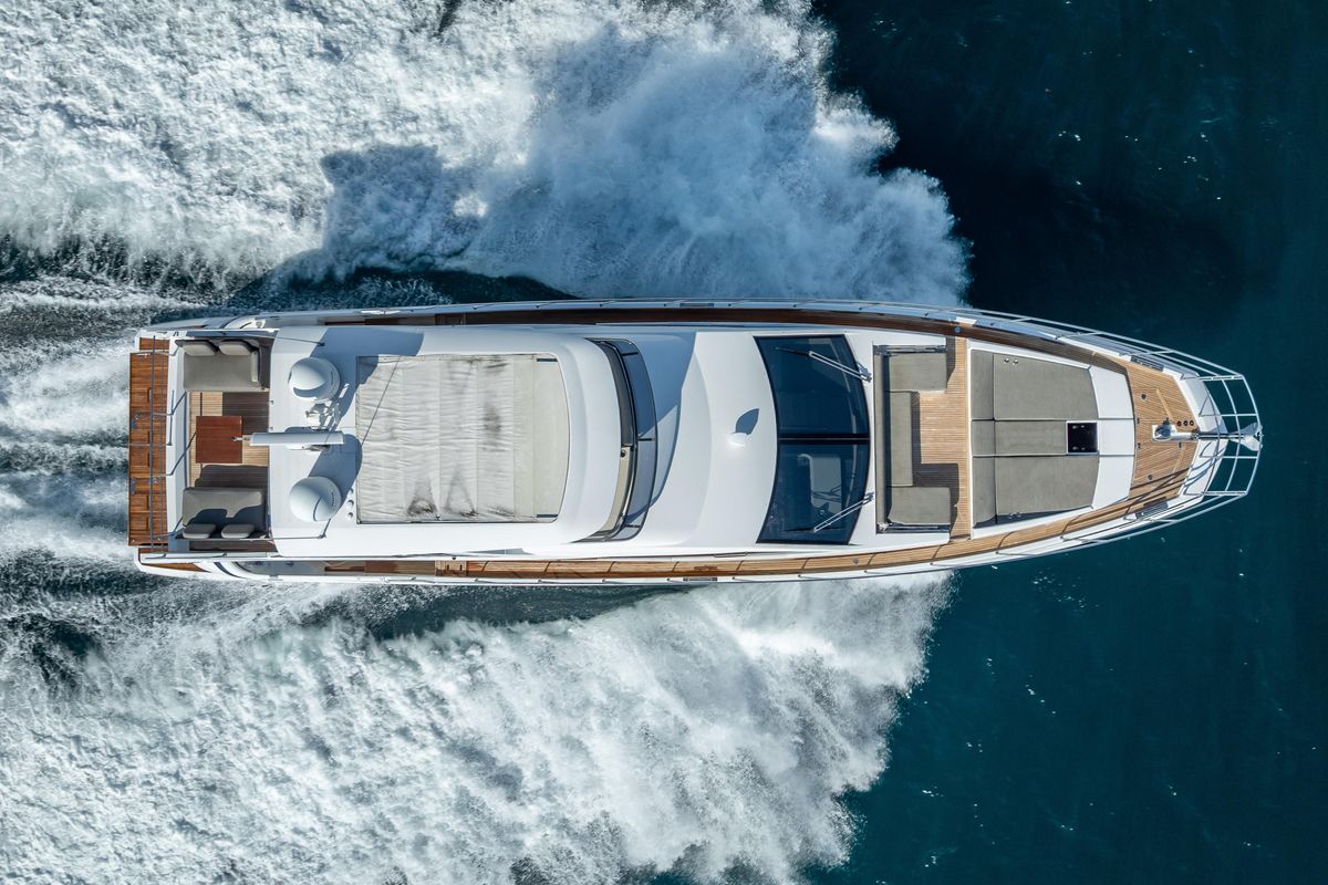 2019 Azimut 66 