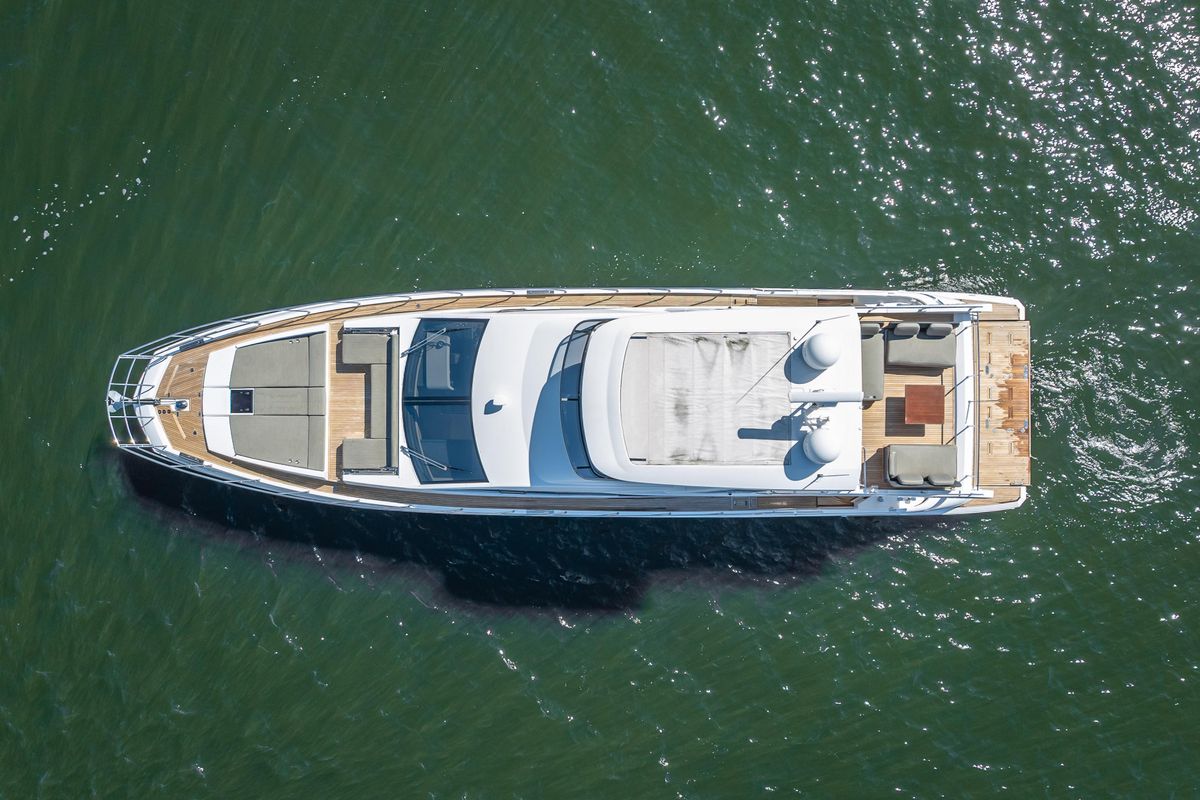 2019 Azimut 66 