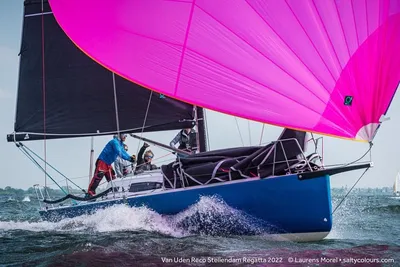 J Boats J/99