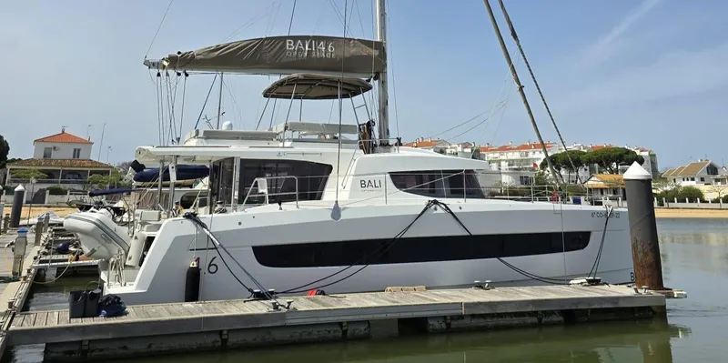 Catacha Yacht Photos Pics Bali 4.6