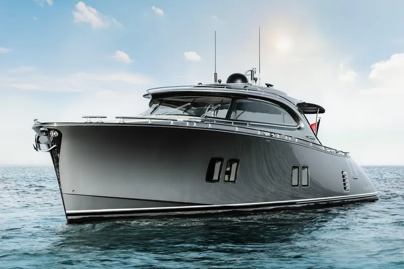 Baateaux Yacht Photos Pics 2024 Zeelander 5 yacht on open water, sleek design, luxury maritime vessel.