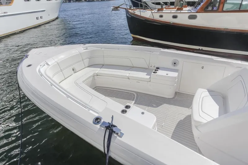 Bravo Alpha Yacht Photos Pics 