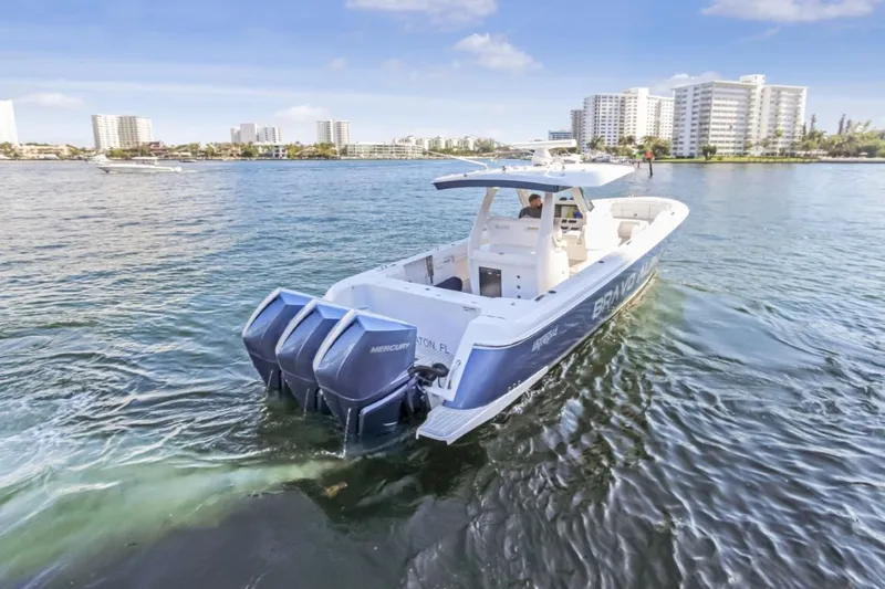 Bravo Alpha Yacht Photos Pics 