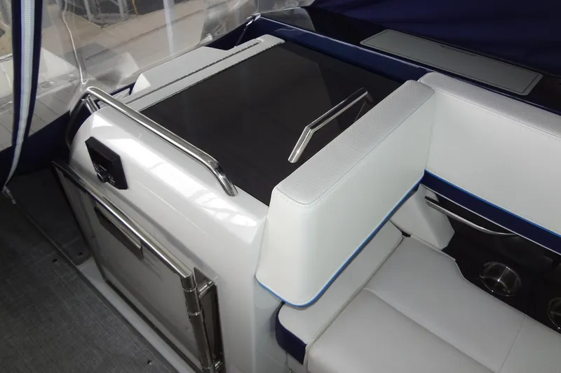 Master Plan Yacht Photos Pics 2023 Formula 380 Super Sport Crossover I/O interior with sleek seating and modern design.