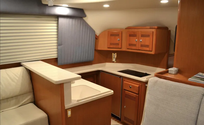 Romy III Yacht Photos Pics 