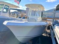 2023 Sailfish 220 CC
