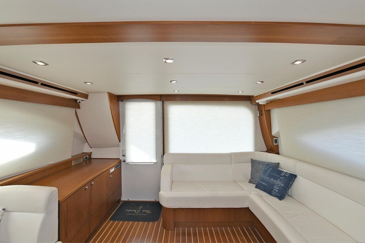 2015 Tiara Yachts 48 