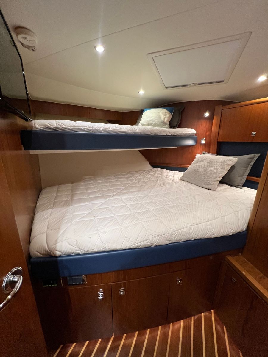 2015 Tiara Yachts 48 