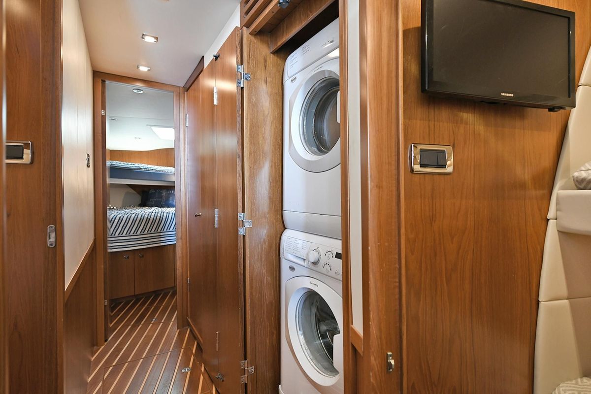 2015 Tiara Yachts 48 