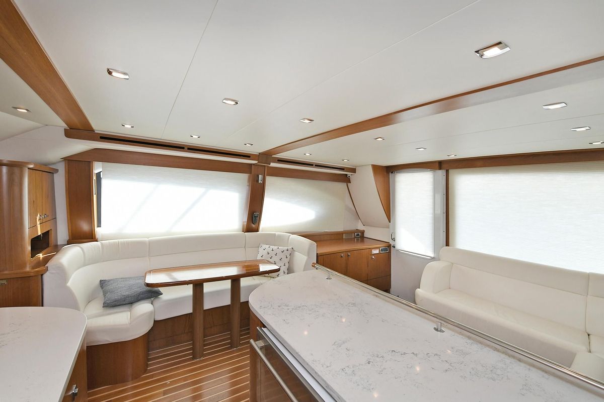 2015 Tiara Yachts 48 