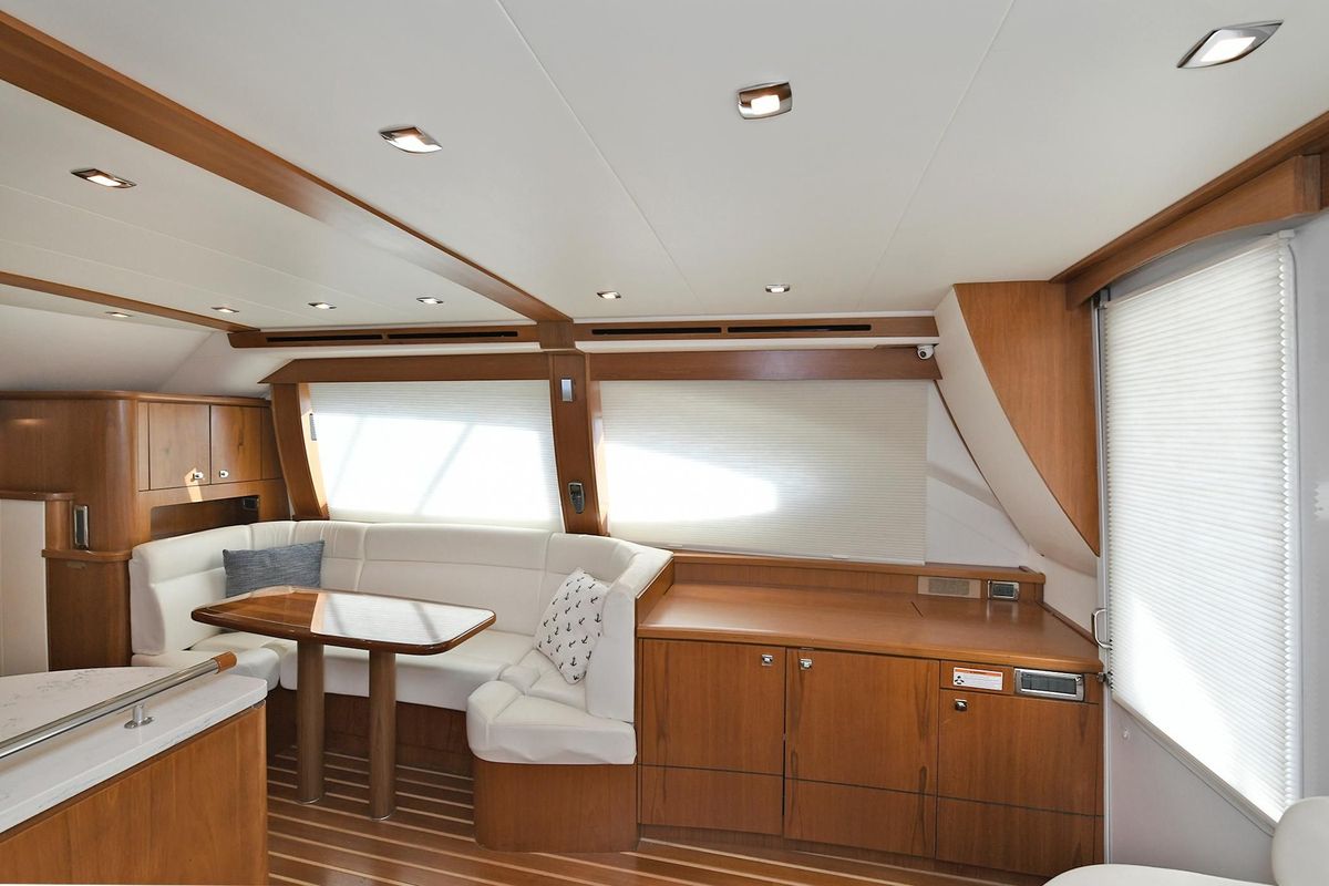 2015 Tiara Yachts 48 