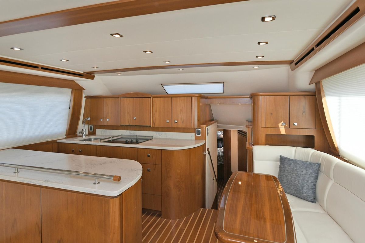 2015 Tiara Yachts 48 