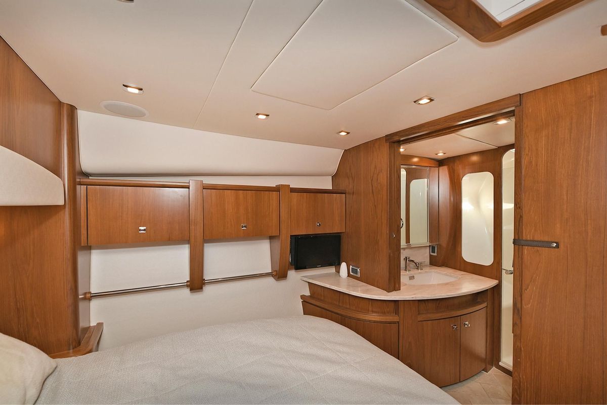 2015 Tiara Yachts 48 