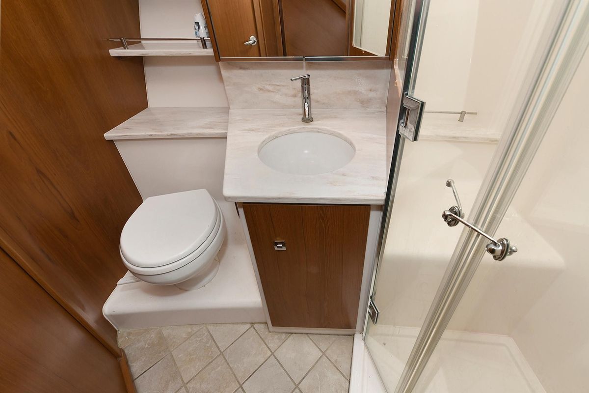2015 Tiara Yachts 48 