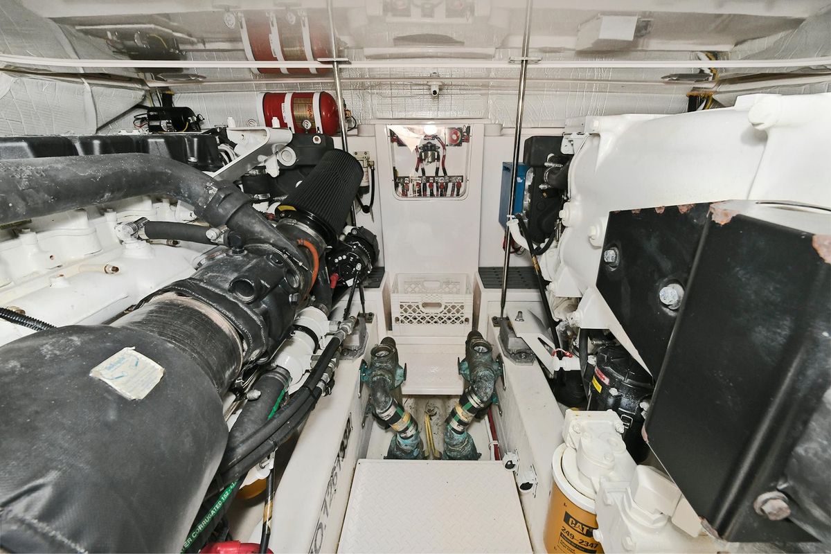 2015 Tiara Yachts 48 