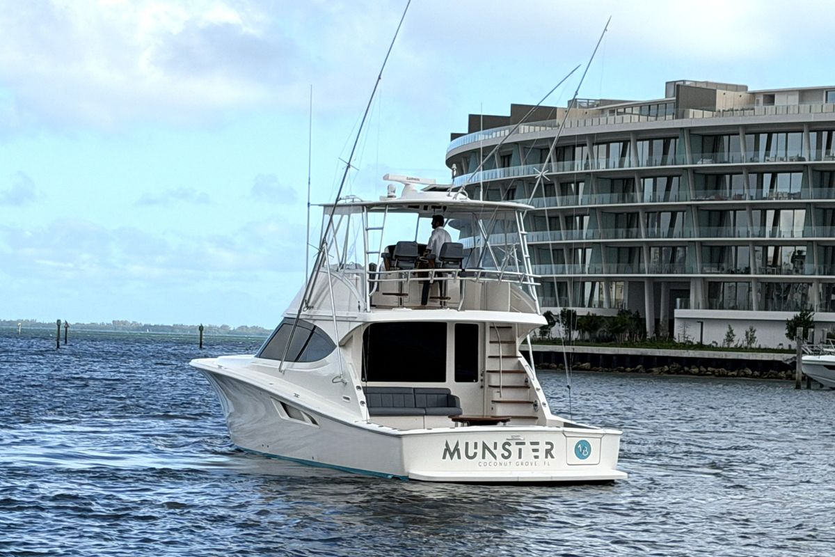 2015 Tiara Yachts 48 