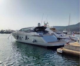 2005 Pershing 62