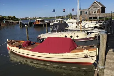 1972 Whaler Navy 8.50