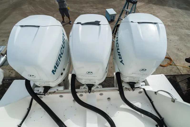  Yacht Photos Pics Three Mercury outboard engines on a 2010 Intrepid 370 Cuddy boat.