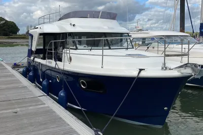 2017 Beneteau Swift Trawler 30
