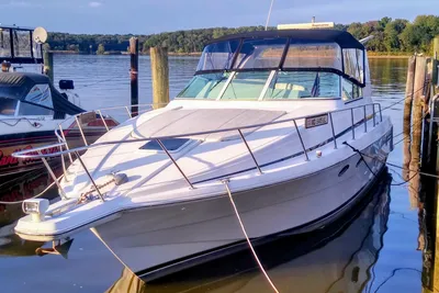 Trojan 400 Express Yacht